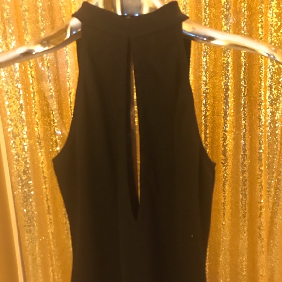 Black dress - Picture 3 of 3